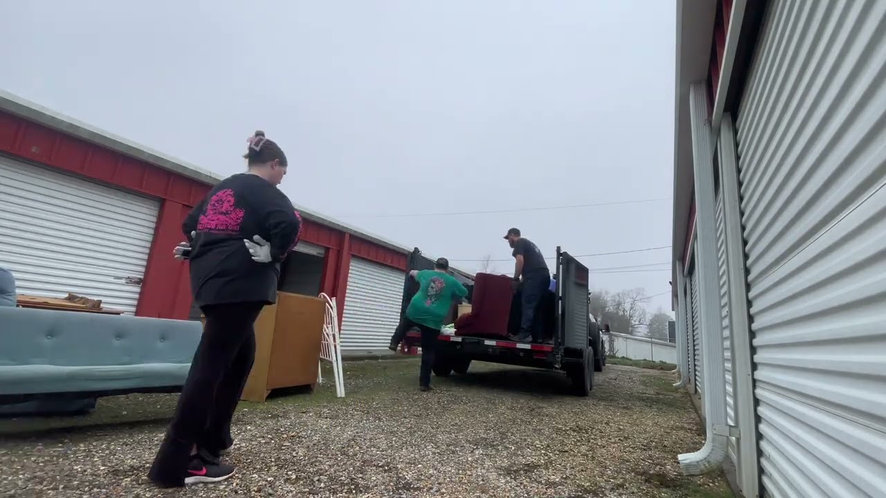 Storage unit clean out