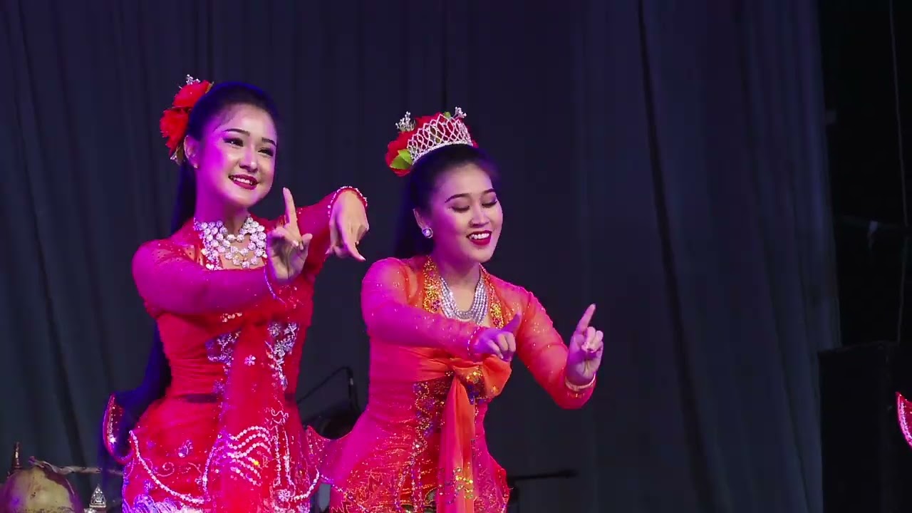 ပြဲညအပ်ဳိေတာ္အက