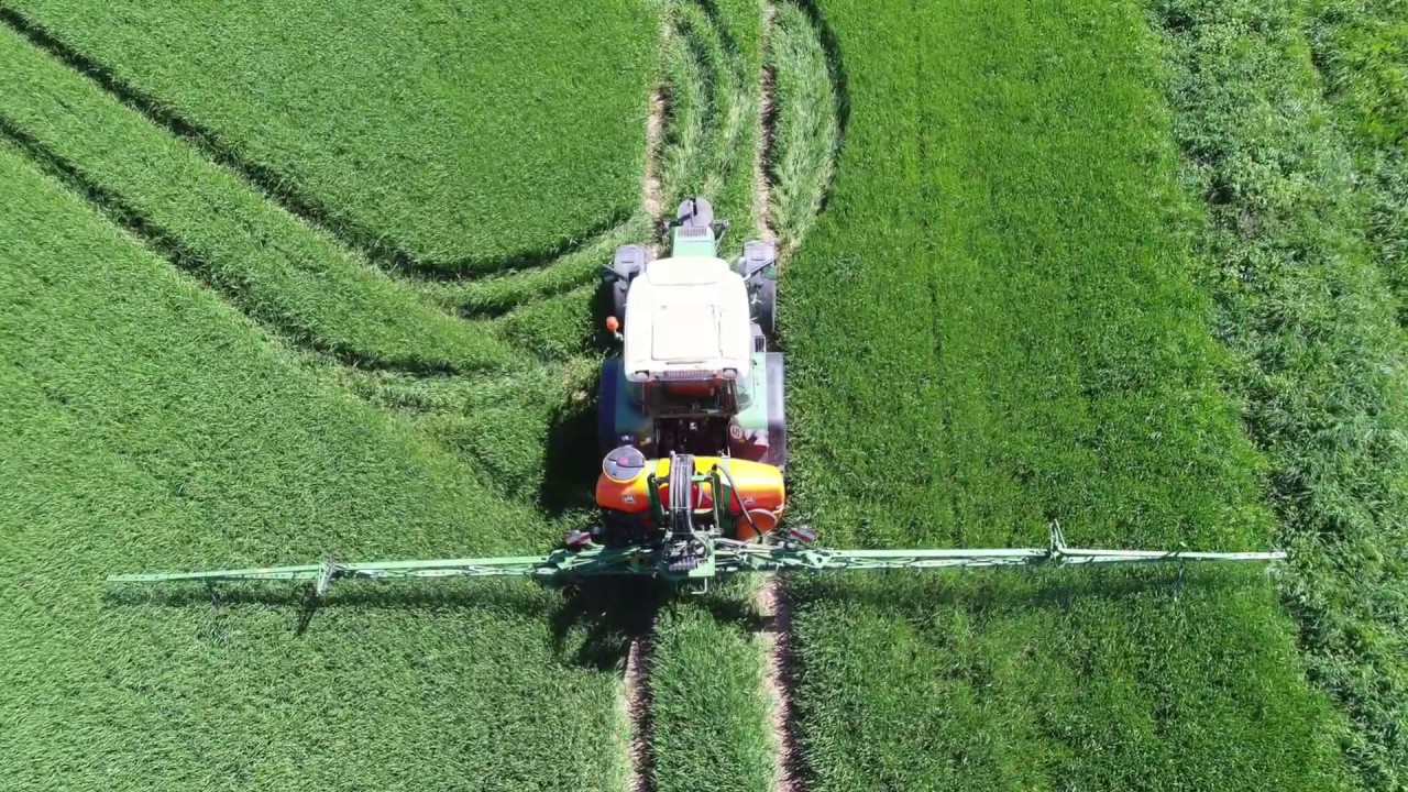 AMAZONE UF 901 15m im Einsatz VARIO 411 Fendt