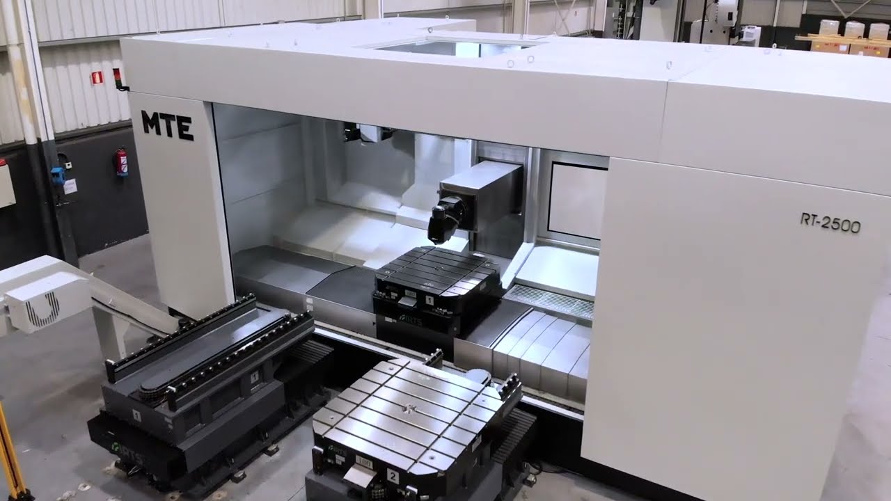 MTE Milling Machines RT 2500 z automatyczną wymianą palet oraz automatyczneą wymianą głowic