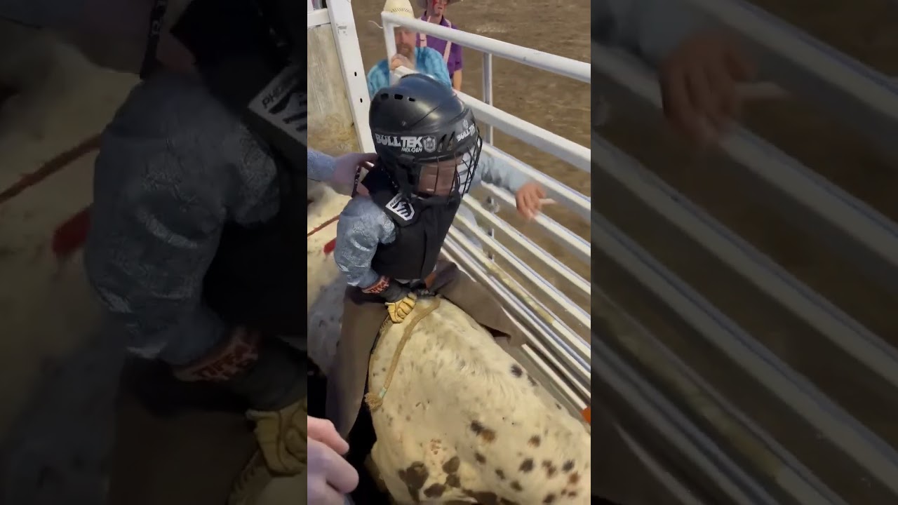 he tried #rodeo #cowboys #cowboy #bullriders #cowboylife #rodeolife