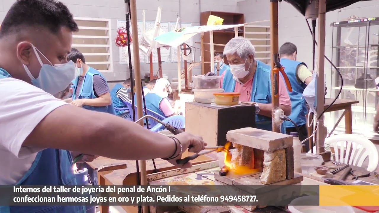 Internos del taller de joyer&iacute;a del penal Anc&oacute;n I confeccionan hermosas joyas