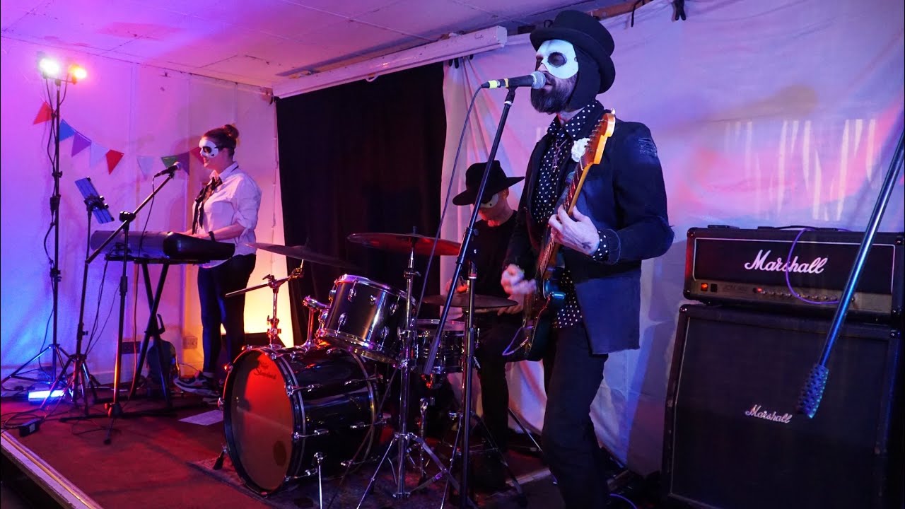 das  GHOUL Death Warned Up/ Formaldehyde Girl, Klub Kakofanney, Oxford