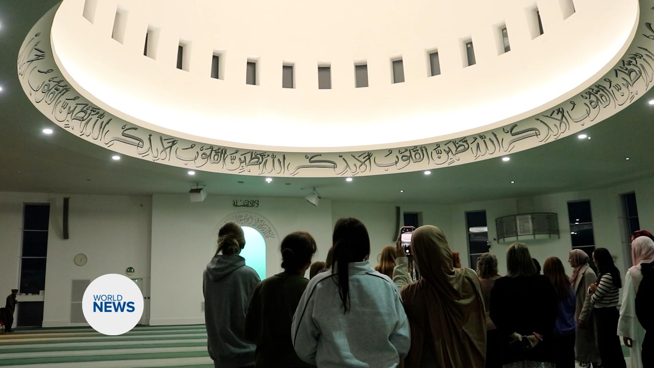 Lajna UK host 'Experience Islam' event at Baitul Futuh Mosque
