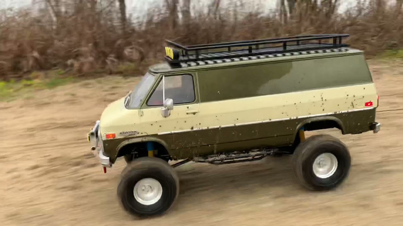 RC4WD Crawler 4x4 Axial RC Chevy G20 #4x4 #crawler #chevy #3d #rc4wd #axial