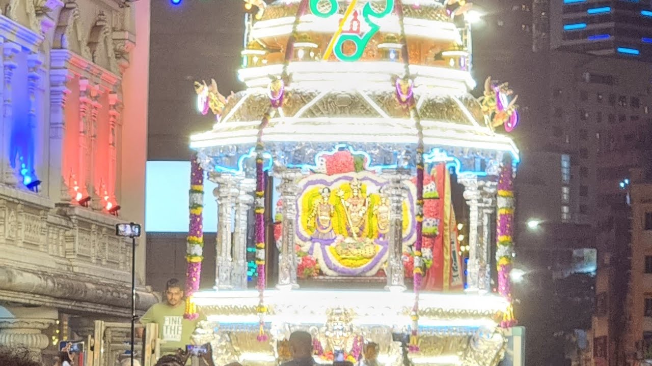 Thaipusam 2023. Silver Chariot Procession to Batu Caves on 03/02/2023.  வெள்ளி ரதம் புறப்படு