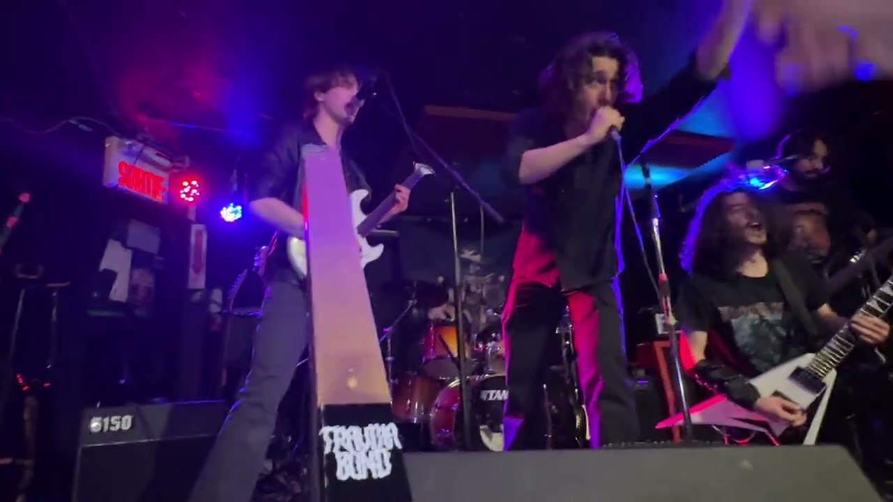 By Steel & Stone (Live at l’Hémisphère Gauche) [Carnival of Chaos]