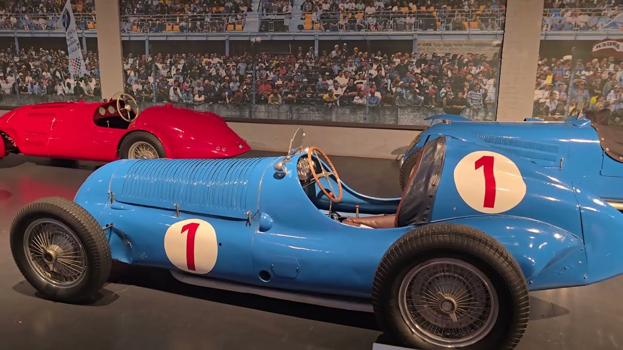 FORMULA SUPERCARS AND ICONIC VINTAGE RACING CARS