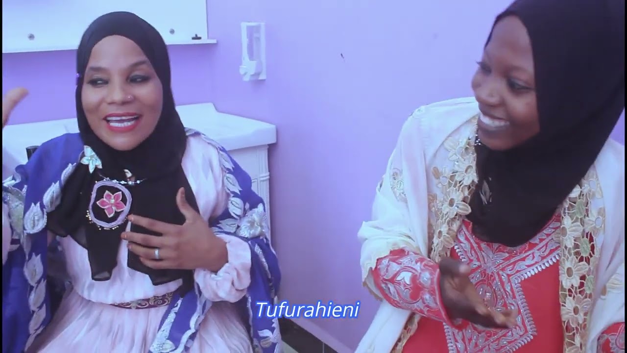 Al-madrasat Nasrul islamia daraja bovu uholanzi waja kivengine na Kasida Yao ya Idd (official Vedio)
