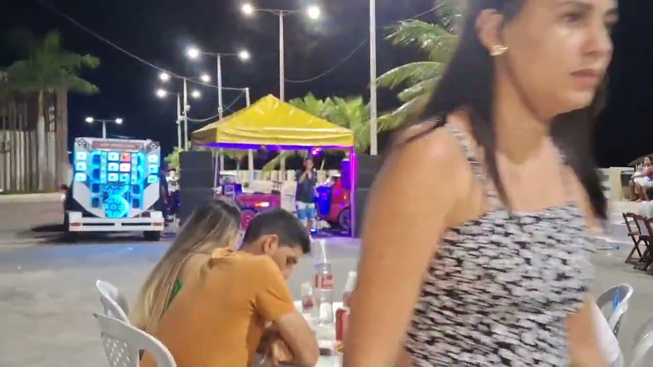 Musica do ferinha  ao vivo na orla da praia aratua guamare RN 