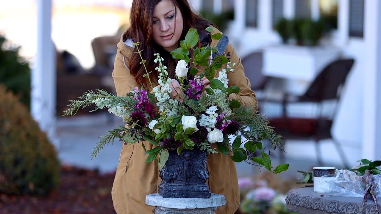Creating an Arrangement from Grocery Store Cut Flowers (For My Mom) 🌿🌷// Garden Answer
