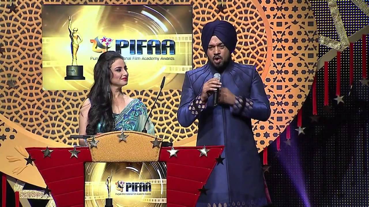 Divya Dutta and Gurpreet Ghuggi LIVE Performance - PIFAA - Punjabi International Film Academy Awards