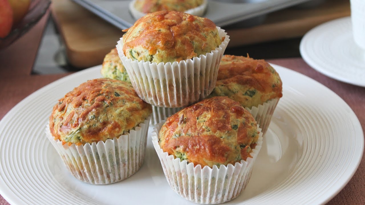 Cheese Muffins || Spinach Cheese Savoury Muffins Recipe || Breakfast ideas|| Lunch box recipes