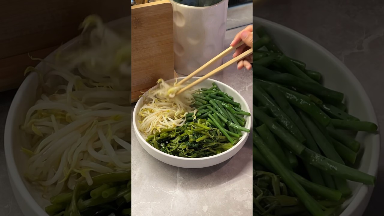 Kalau tempat kalian ini namanya pecel atau gado&rdquo;???
