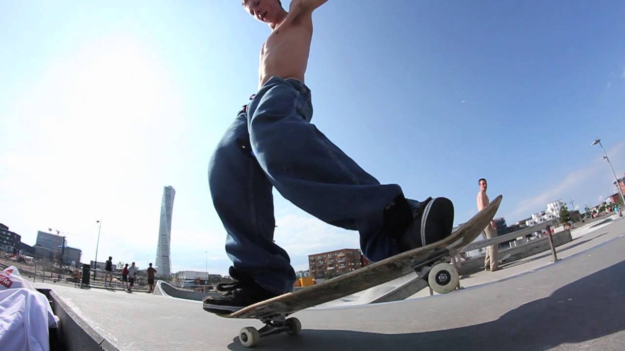 Sander Kvalv&aring;g 20 manual tricks