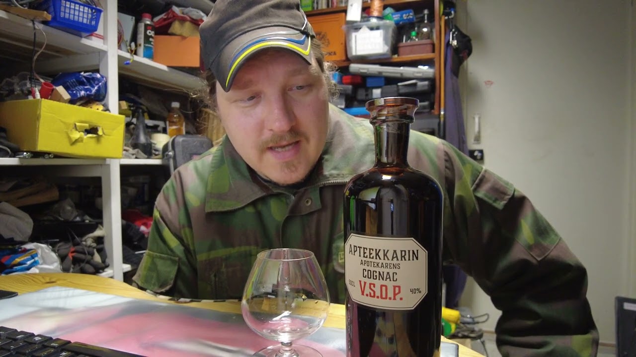 Pahanmakuisimman viinan etsint&auml; - Apteekkarin Cognac V.S.O.P. 40%