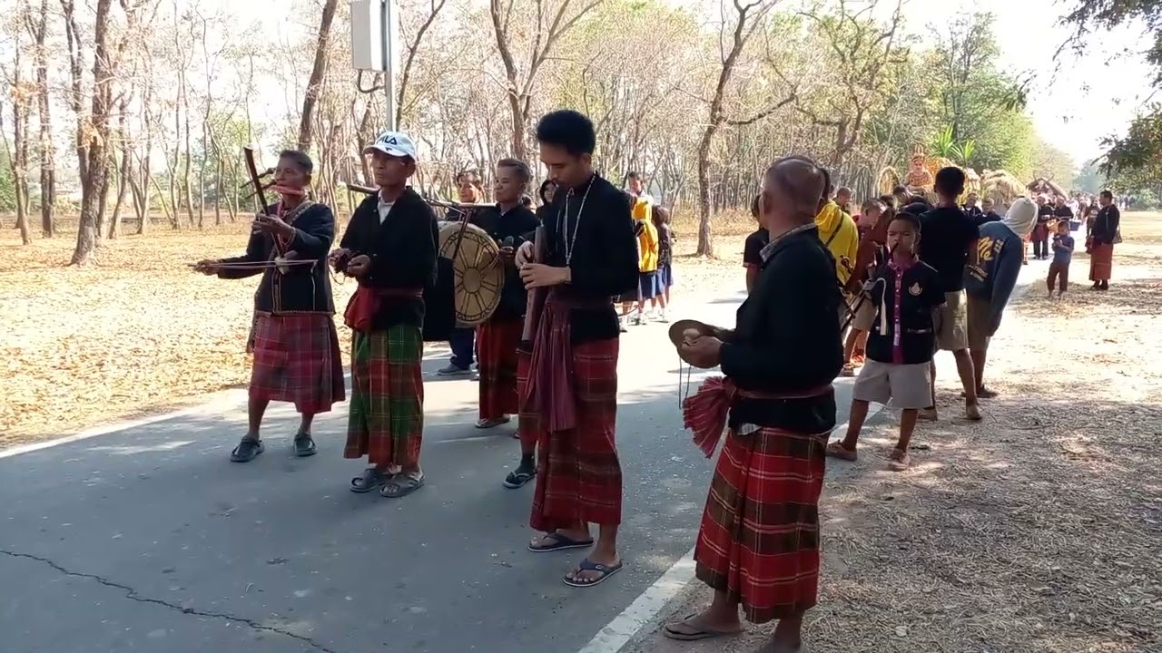 ประเพณีบุญเดือน 3 ขึ้น 3 ค่ำของเภอปรางค์กู่ จ.ศรีสะเกษ