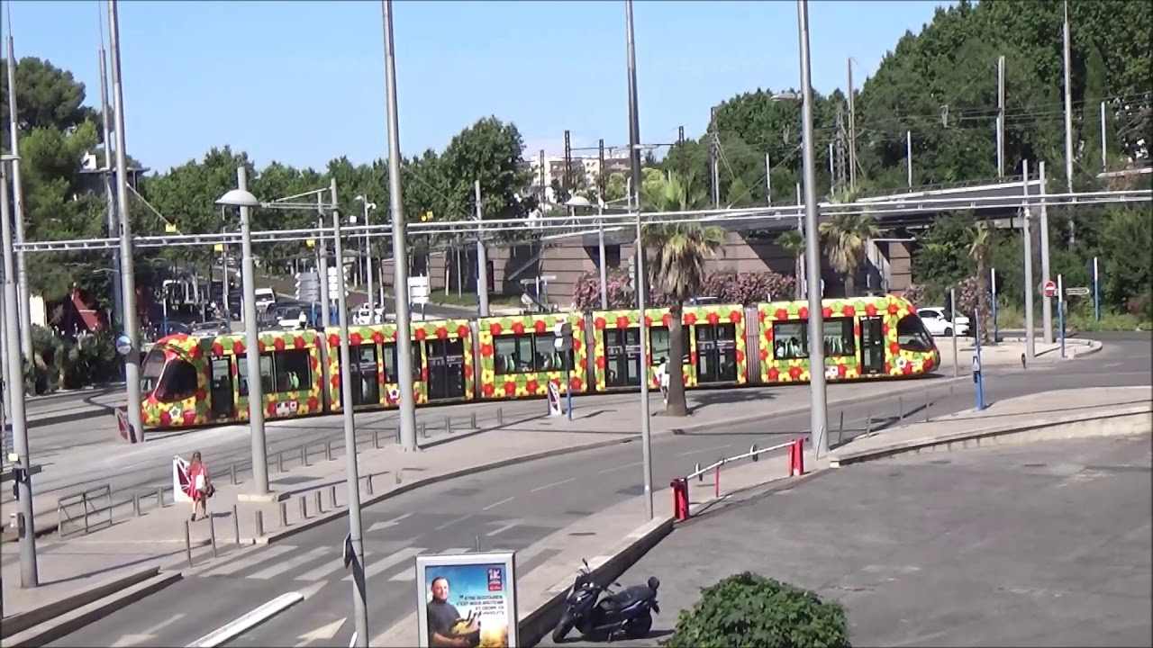 Tram et trains à Montpellier à la station Corum,le 24 Juin 2020