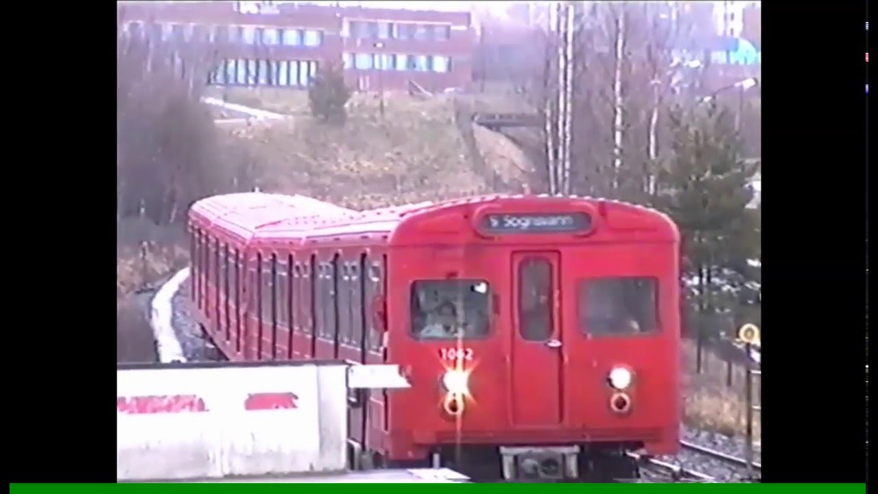 Old redbird metro in Oslo / Oslo T-bane