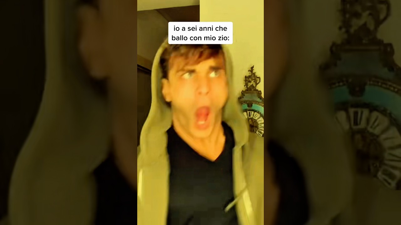 MIA MADRE CHE MI PERDE AD UN MATRIMONIO