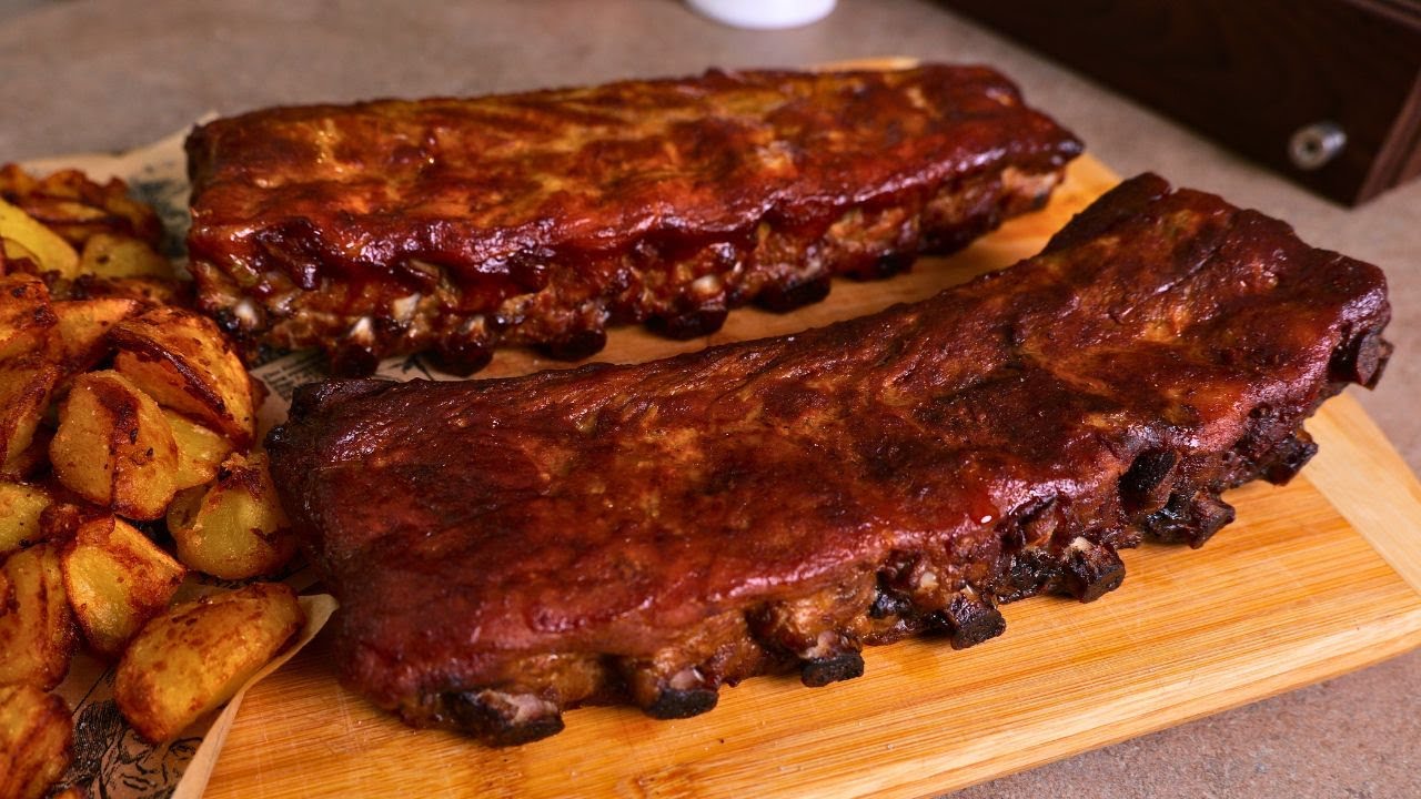 RIBS DI MAIALE CON SALSA BBQ E PAPRIKA, COSTINE DI MAIALE AL FORNO BUONISSIME FATTE IN CASA