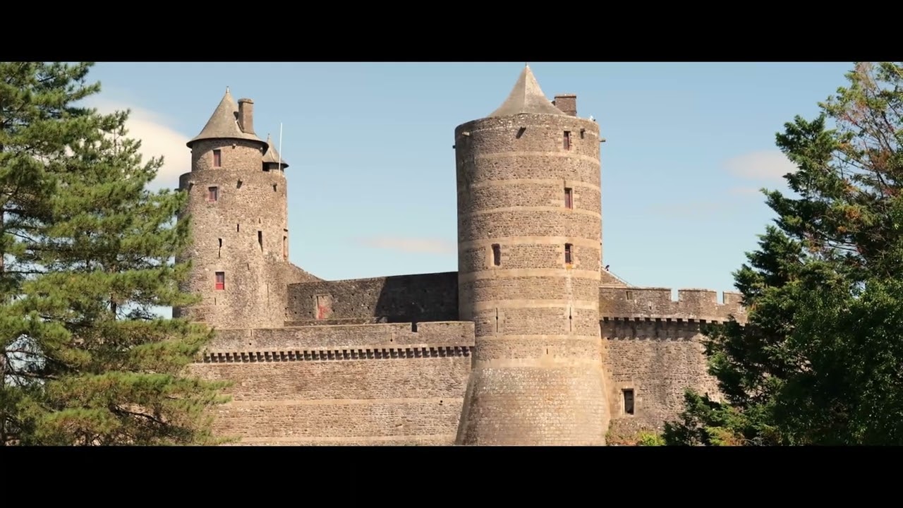 Visite de FOUGERES