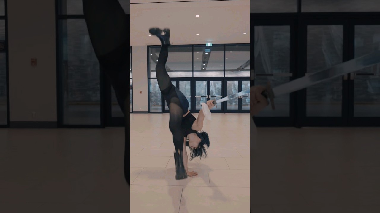 I did the maki splits #jujutsukaisen #martialarts #anime