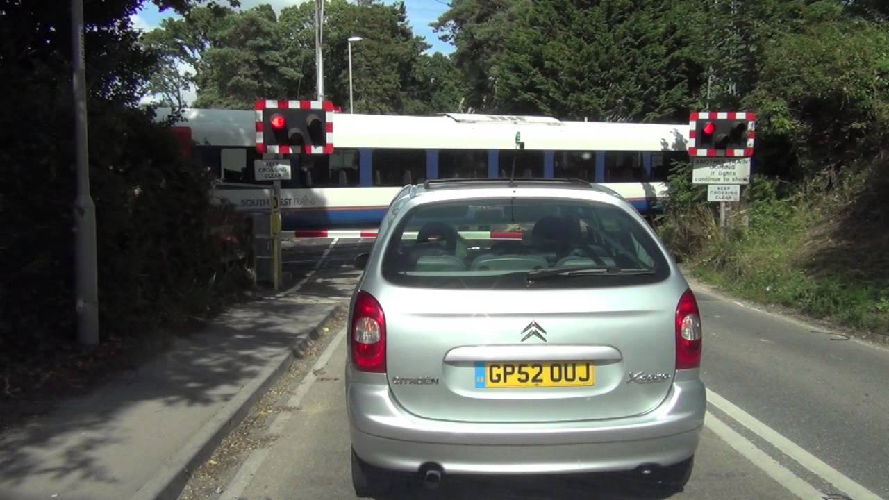 Moreton Level Crossing