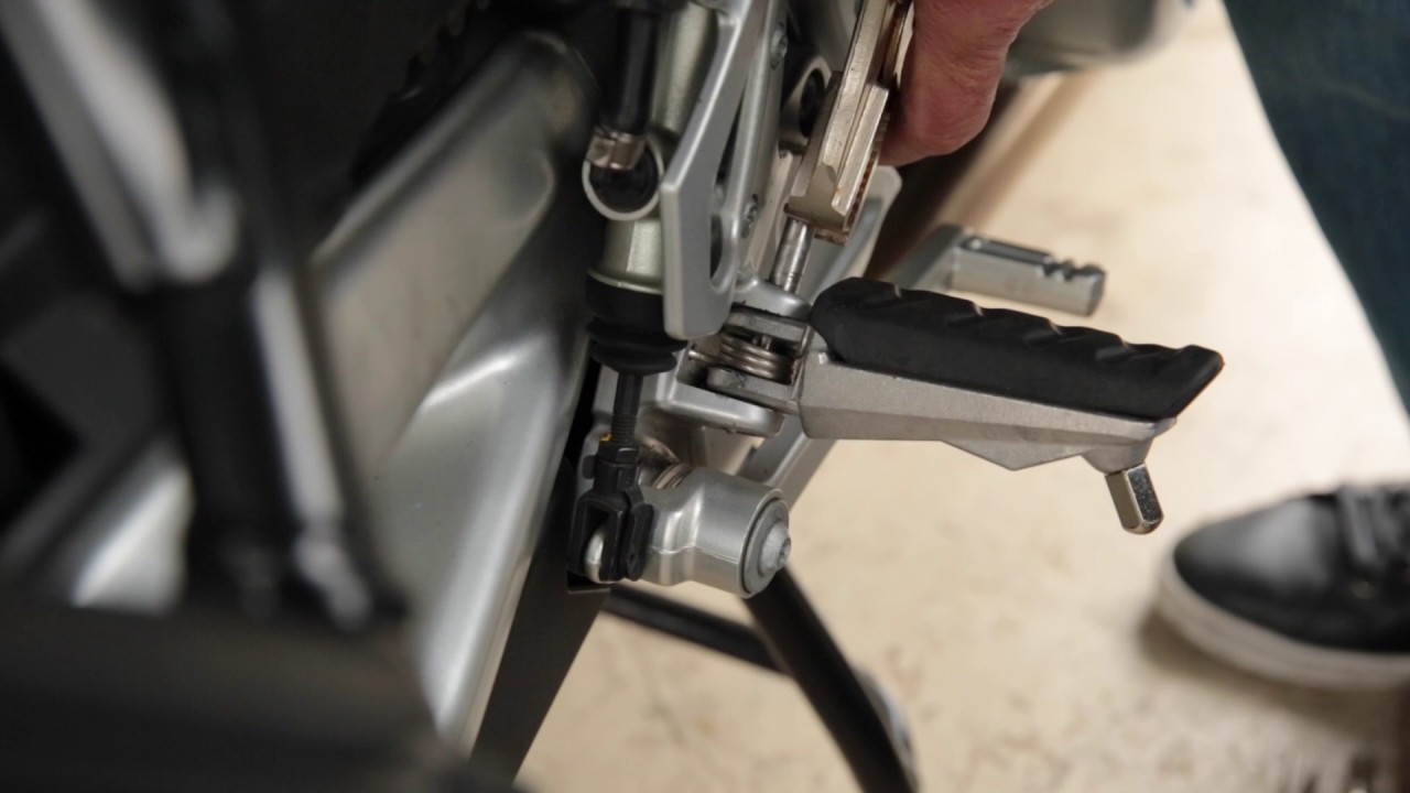 BMW F800ST FOOTPEG INSTALLATION