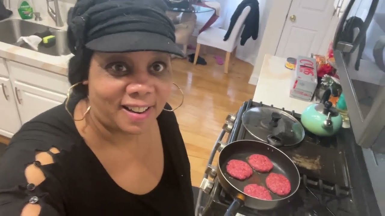 DITL of a Retired Housewife of Atlanta | GRWM For a Cold Day Of Errands, Garden, Lunch #lidl