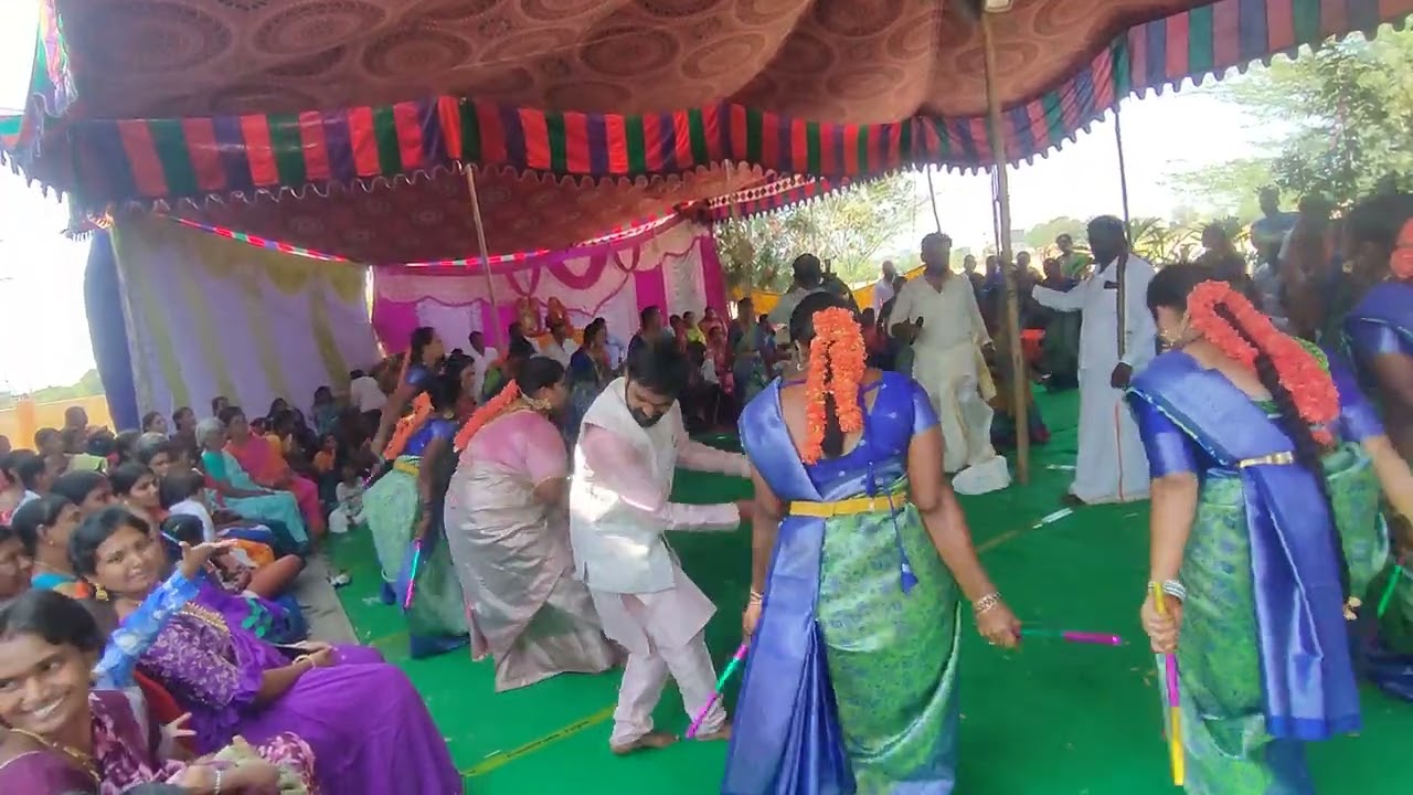 ఎర్రగుంట్ల కోలాటం