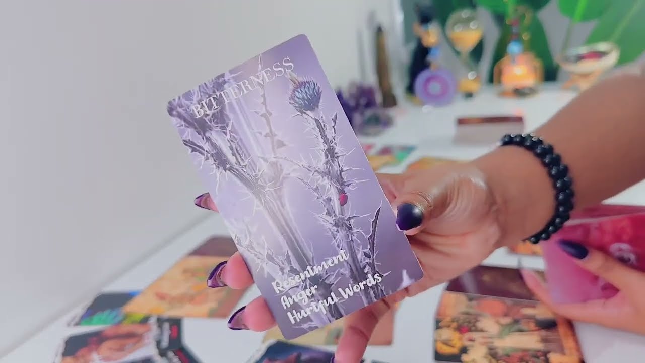 💕 Этот человек думает о тебе постоянно! Как ты знаешь! ..а кто-то другой зациклен на тебе!