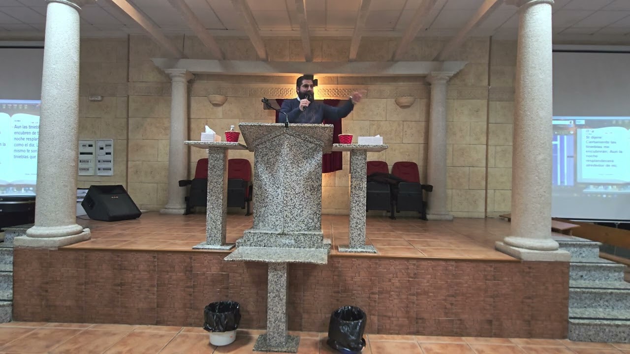 PASTOR EZEQUIEL (SIENDO EXAMINADOS Y OVSERVADOS  POR DOS REINOS)