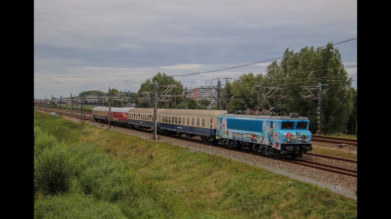 2 x gay trein naar Amsterdam centraal