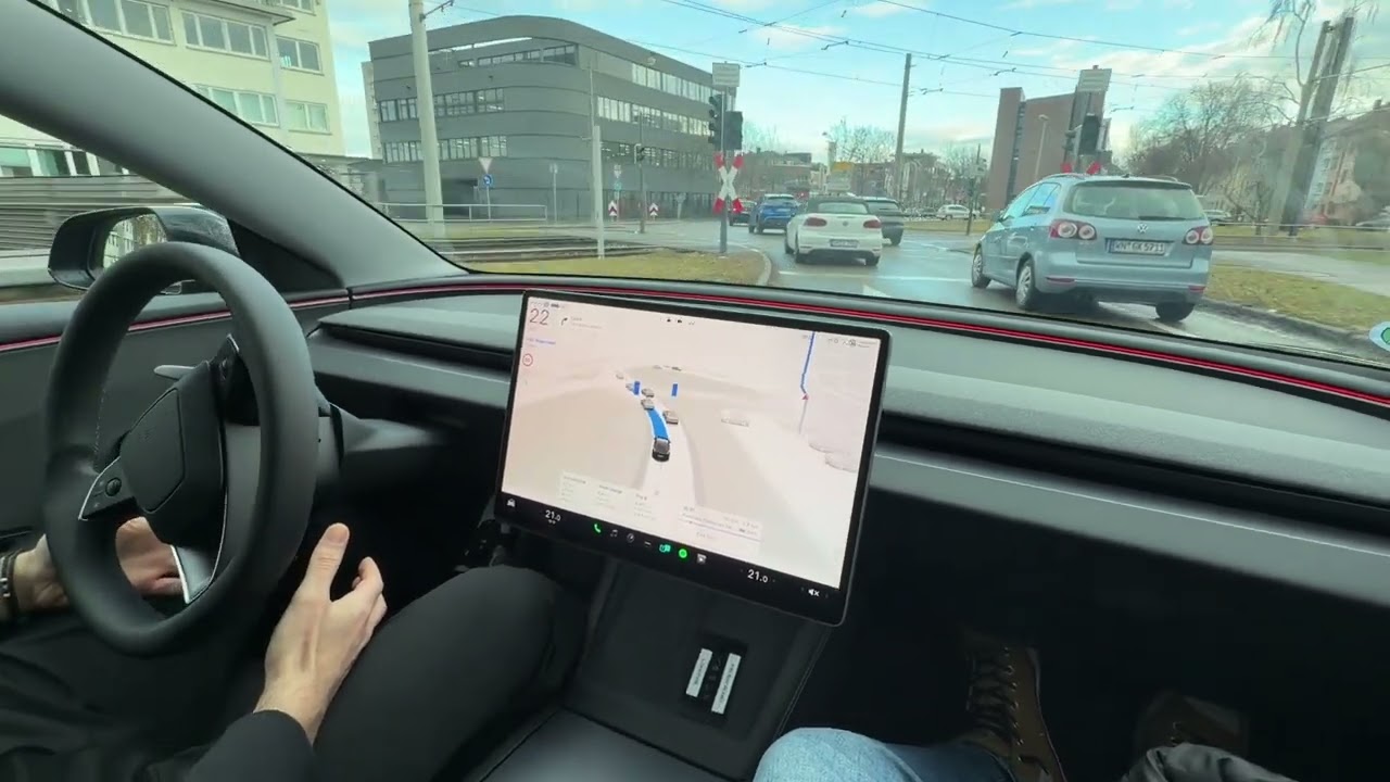 TESLA FSD Supervised durch die Stadt und Weinberge von Stuttgart / Weinstadt