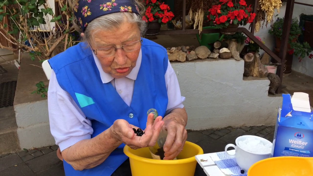 Backen mit Oma Agnes Sommer-Special Johannisbeer-Aufgesetzer