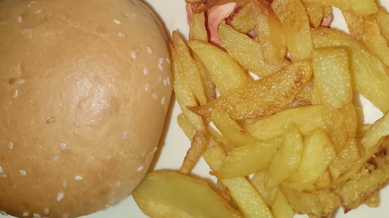 Chicken Shawarma Burger at Home | Easy & Delicious Recipe #food #viral #trending #youtubeshorts 
