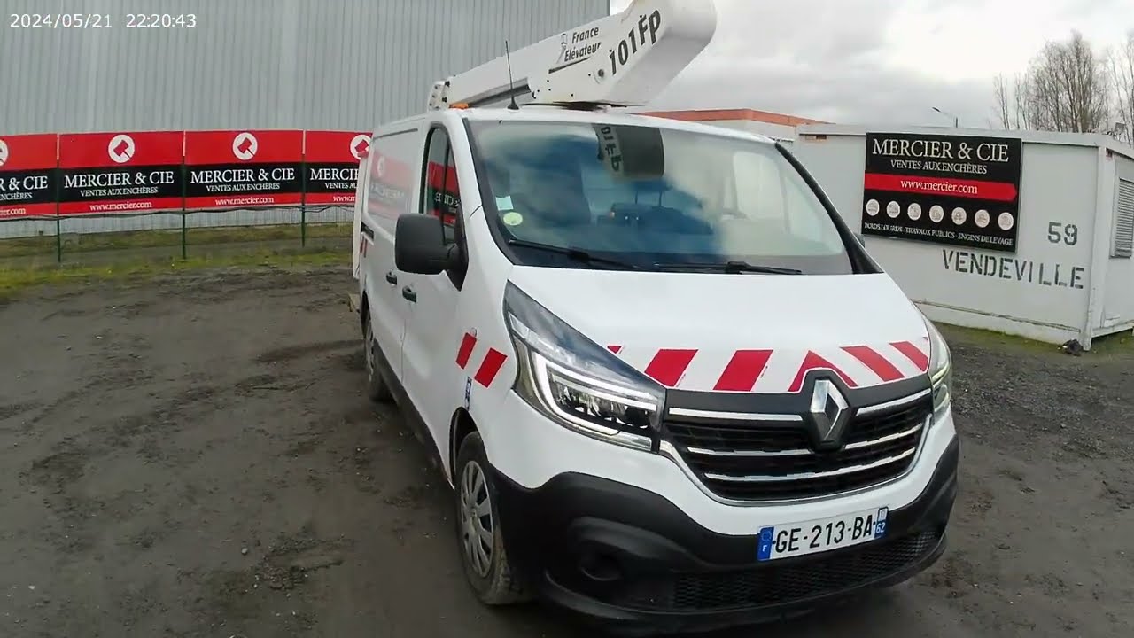 TRAFIC 2,0 DCI AVEC NACELLE FRANCE ELEV 101F 8 M - DIESEL - 4190 HEURES - 116721 KMS Mercier & Cie