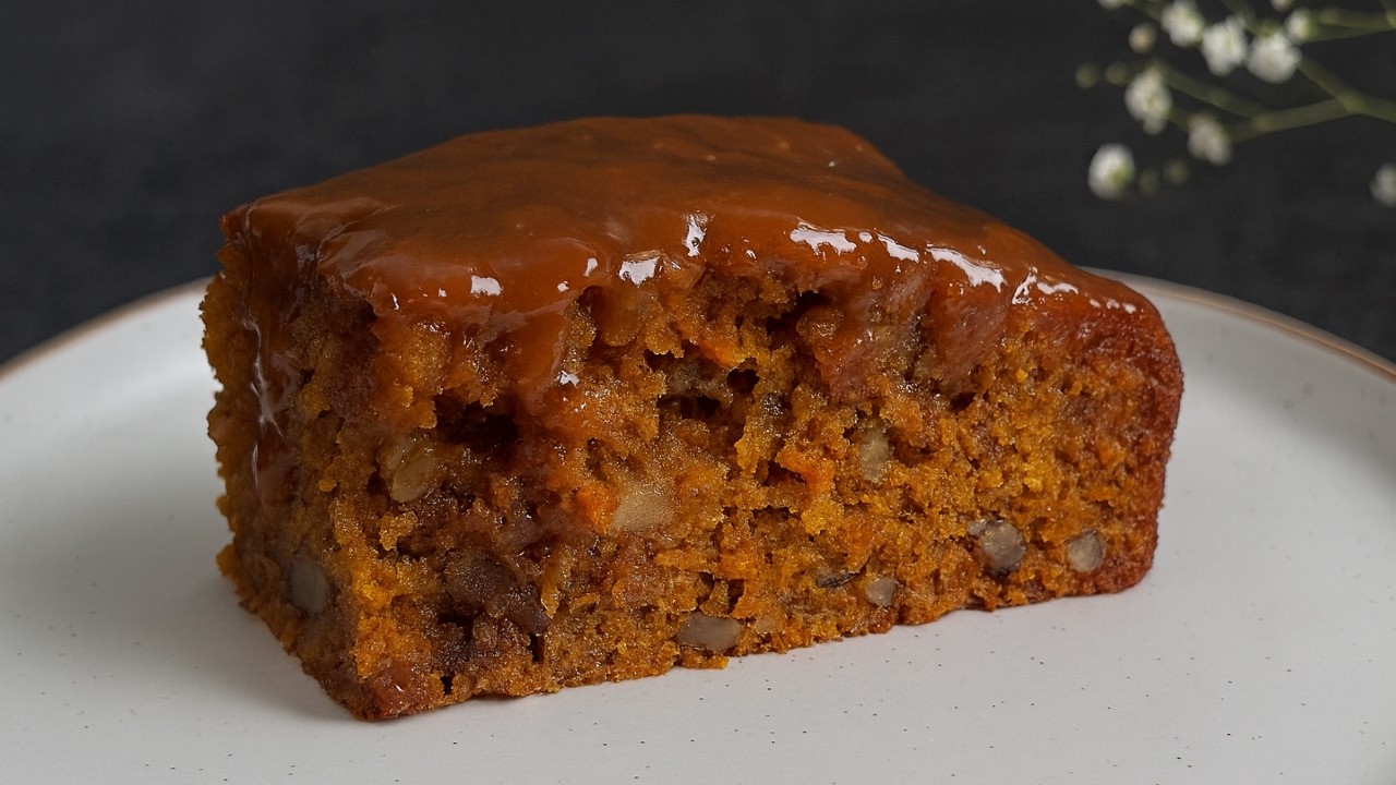 The Best Carrot Cake &ndash; Melts in your mouth, Easy Carrot Cake Recipe
