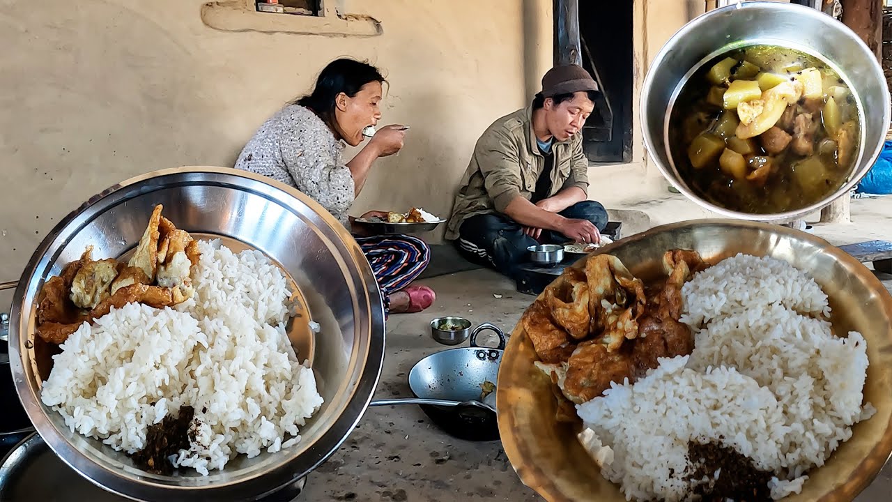 egg fry curry and rice in Bhumi Kitchen