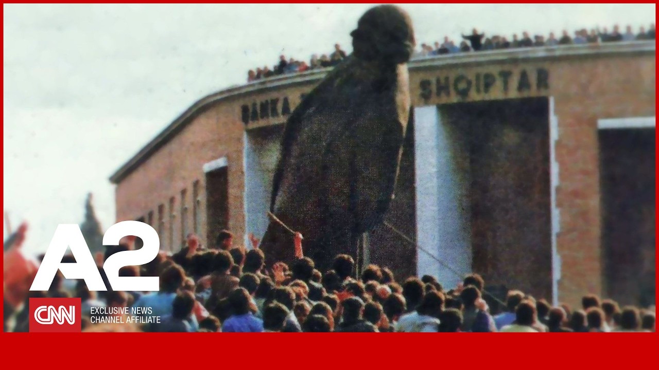 Fotoja epike Babanit-Pse i refuzuan botimin e rënies së bustit të Enverit. Kush i nxori në dritë