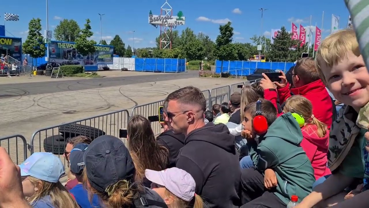 ❤️❤️ THE WORLD OF MOTORSHOW❤️❤️ Teil 2 weil beim ersten Teil clips gefehlt hat