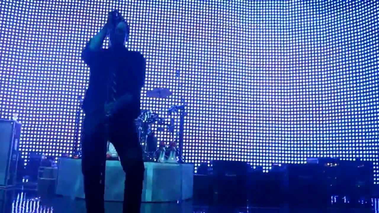 STONE TEMPLE PILOTS "Dancing Days" (Led Zeppelin cover) front row, live @ Nokia Theater 10-27-10