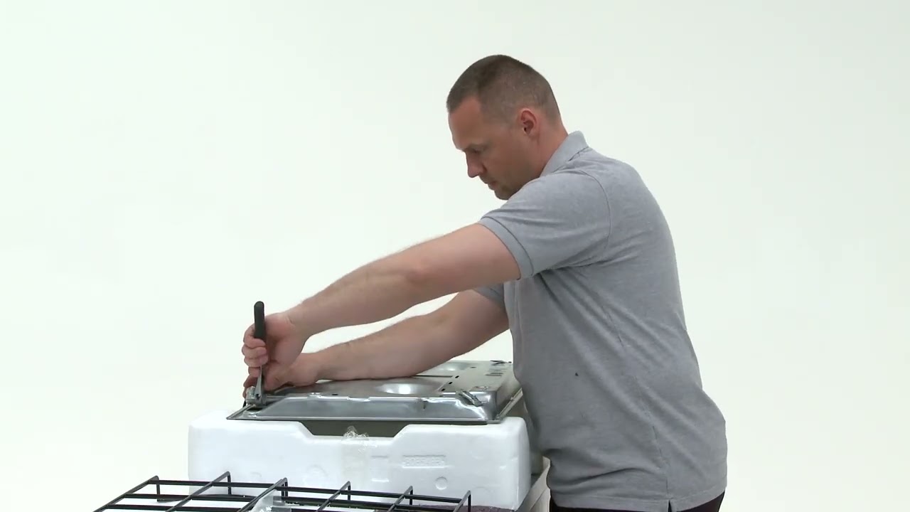 Electrolux. Instalace plynov&eacute; desky.