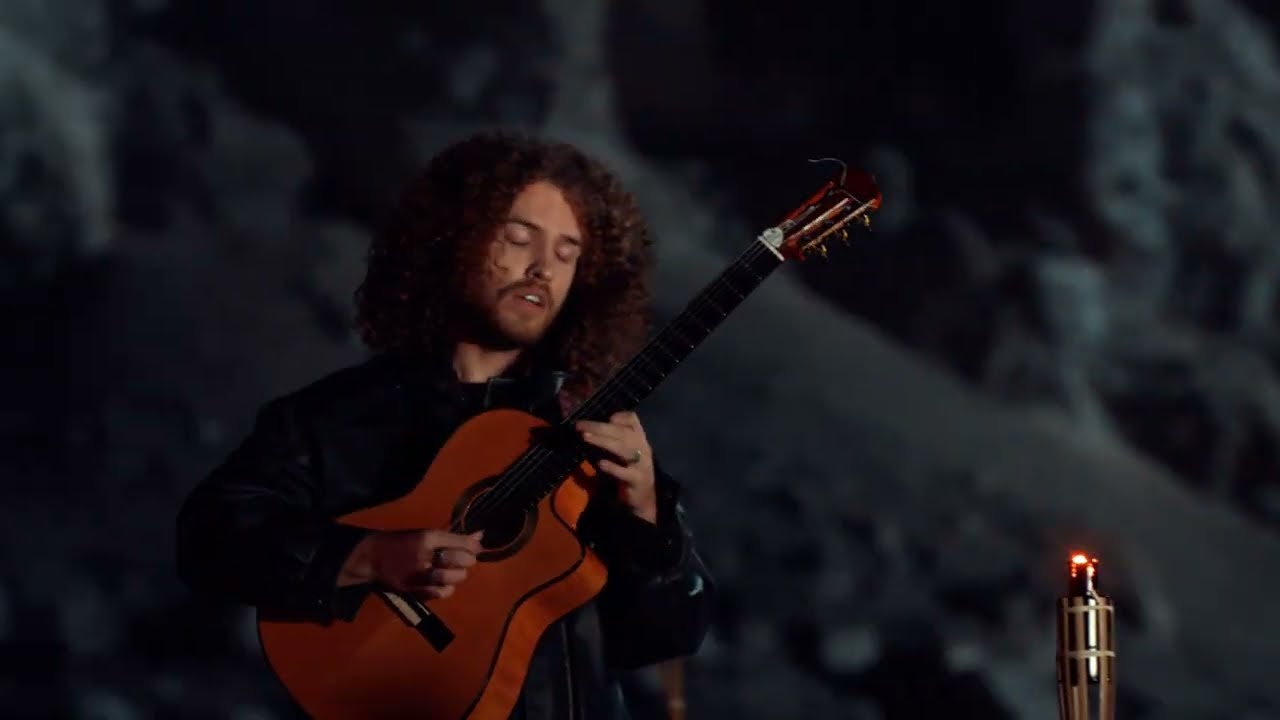 D&aacute;vid B&iacute;lek - Desperado|Canci&oacute;n del Mariachi Guitar cover (Official Video)