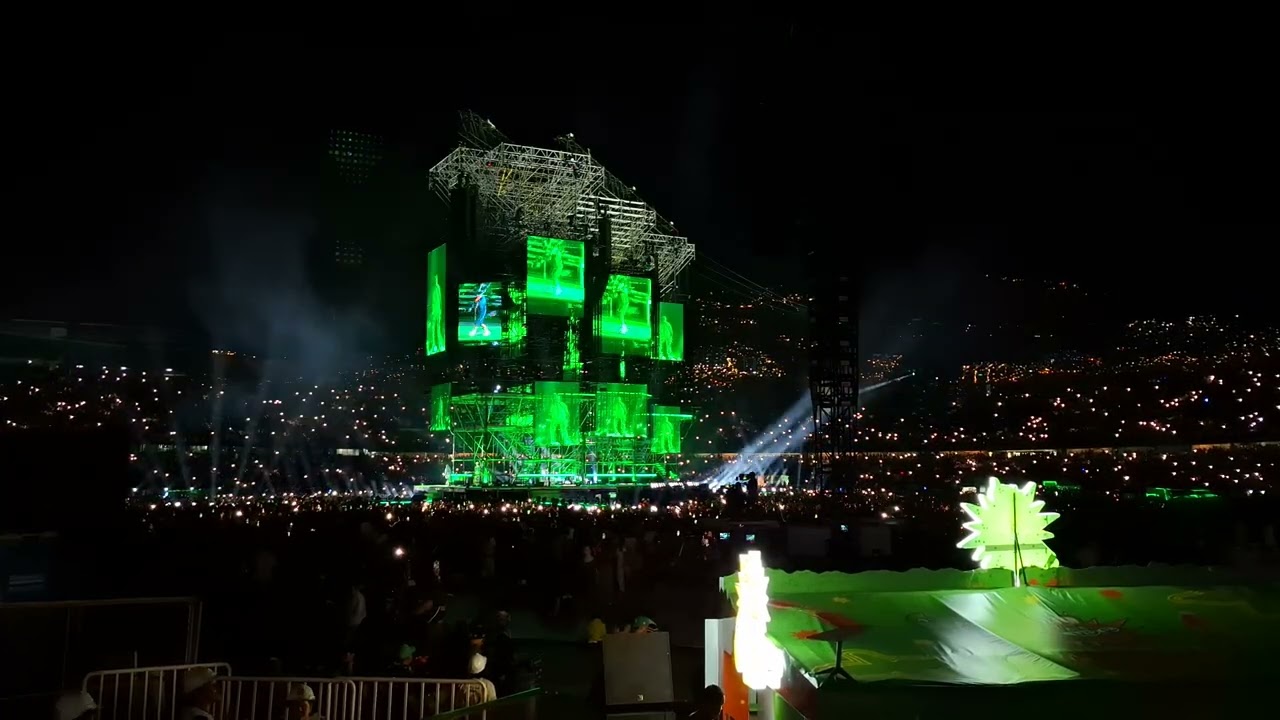 Feid - Si Tu Supieras / Ferxxocalipsis en Vivo en Medellin