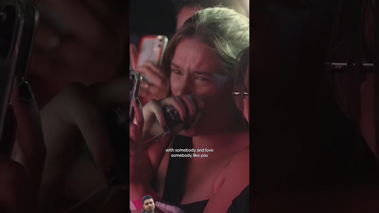 audience  most emotional reaction gril #music #love  #song #singer #dualipa #lyrics #concert