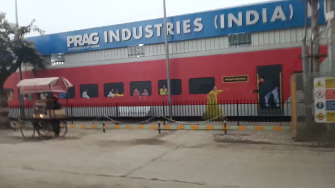 My new blog  paraag company railway station  Talkatora aishbagh  Lucknow!! 