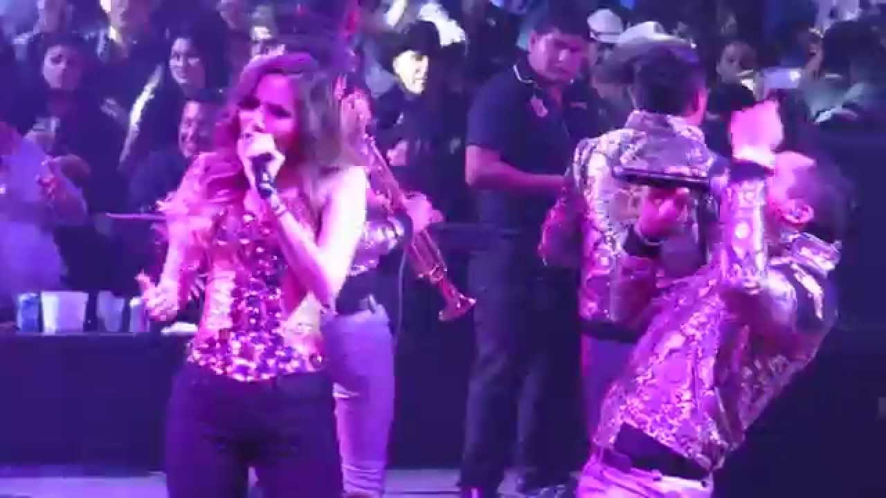 BANDA LA TRAKALOSA FT. XITLALI SARMIENTO EN EL PALENQUE DE SAN LUIS POTOSI 2015... COMO LOS GATOS