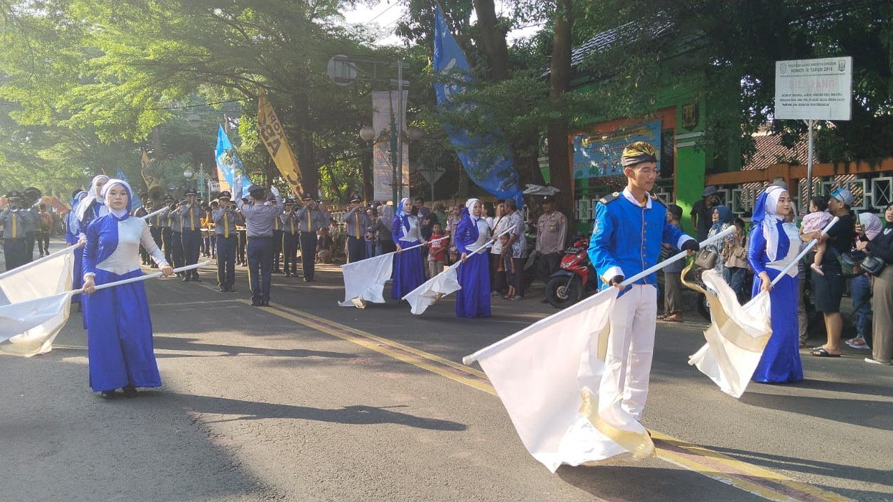 MarchingBand Gita Bahana Praja Parade Festival Hari Nelayan ke 63